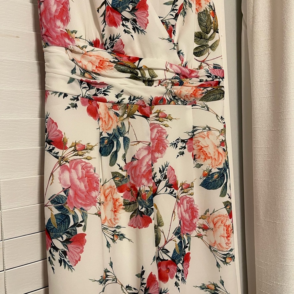 ANTONIO MELANI White and Pink Floral Jumpsuit with V-Neckline - Picture 2 of 3